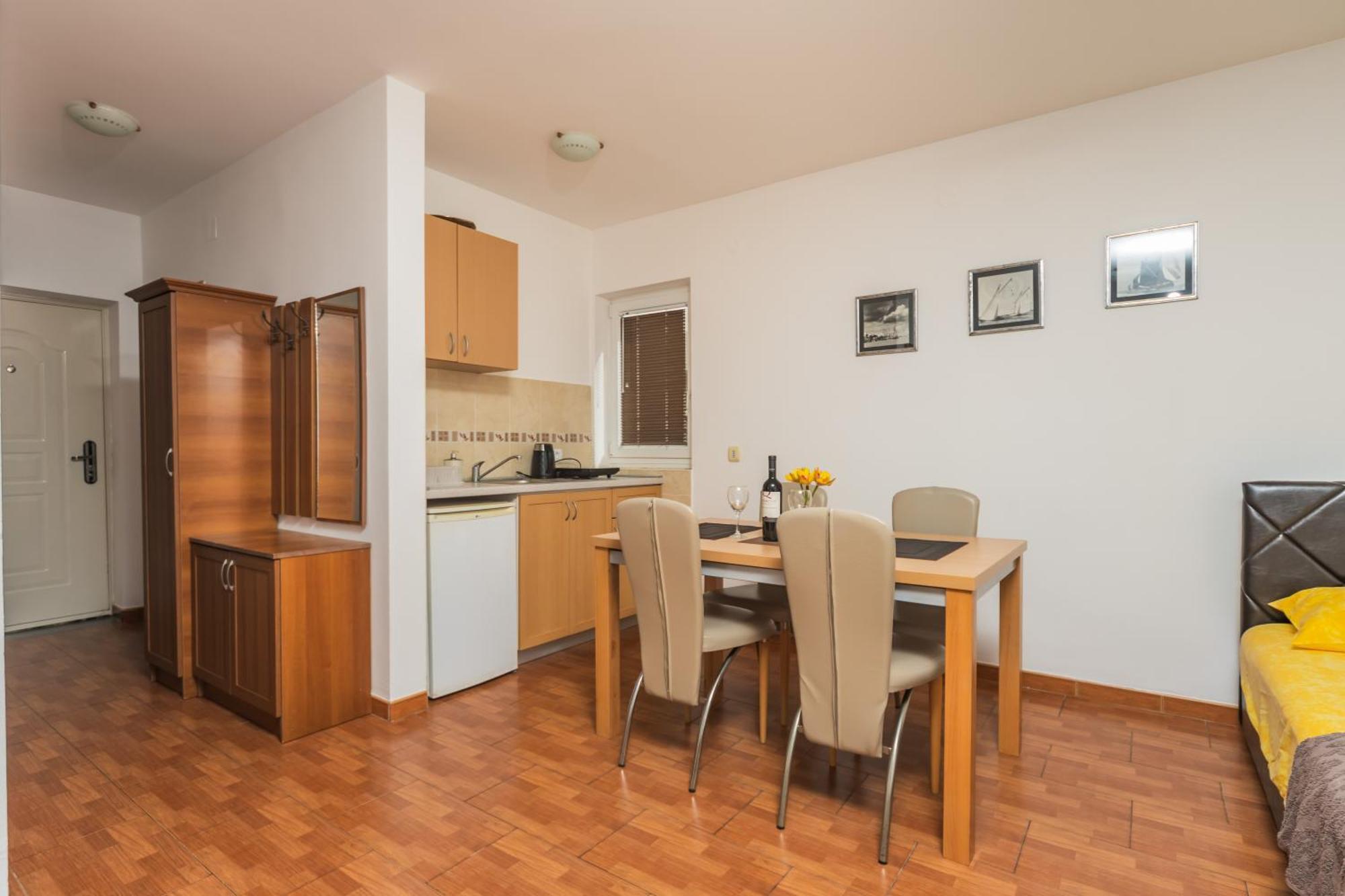 Apartments Franicevic Petrovazzo Esterno foto