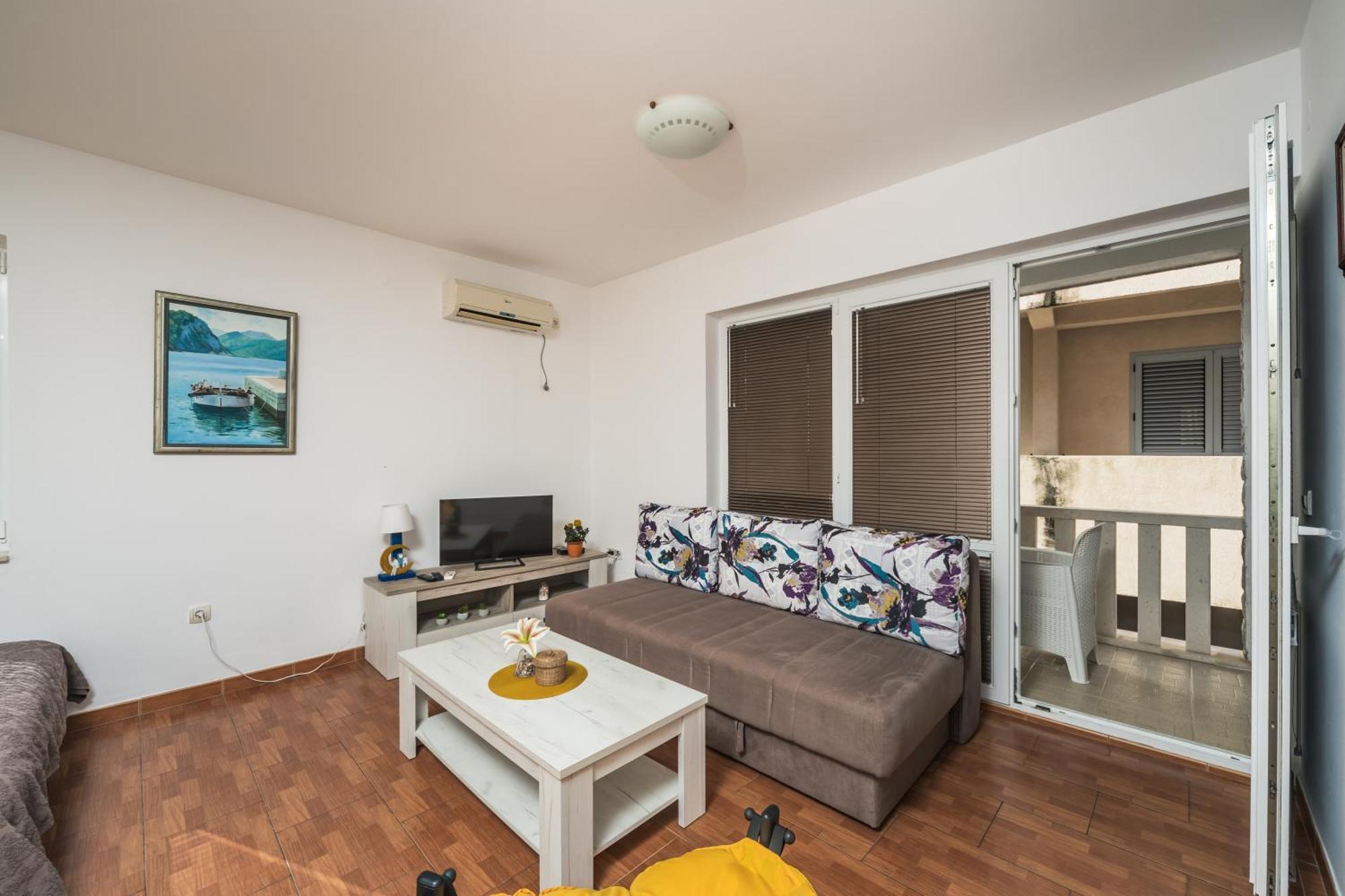 Apartments Franicevic Petrovazzo Esterno foto